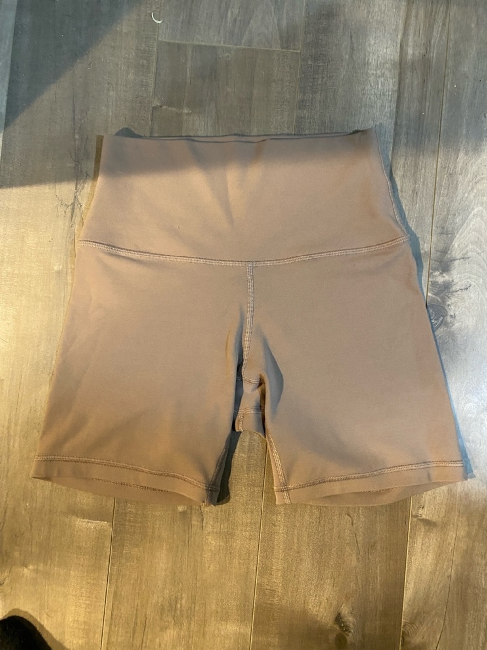 Lululemon align 6’’ short